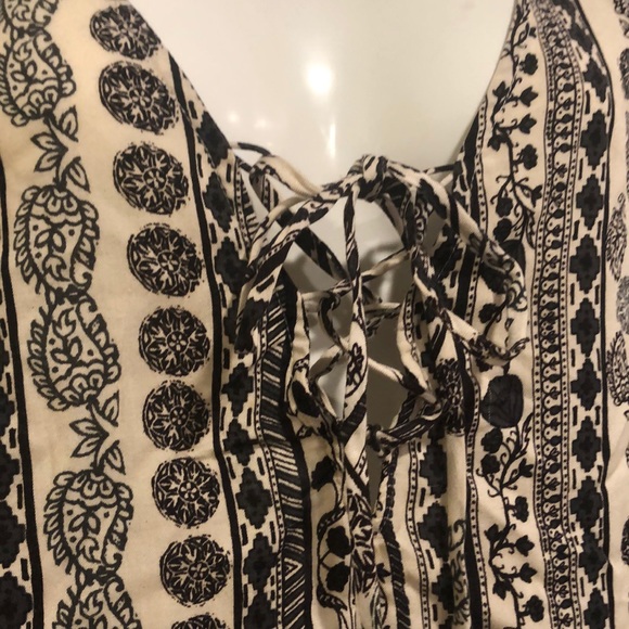 Boho Printed Long Sleeve - Picture 2 of 7